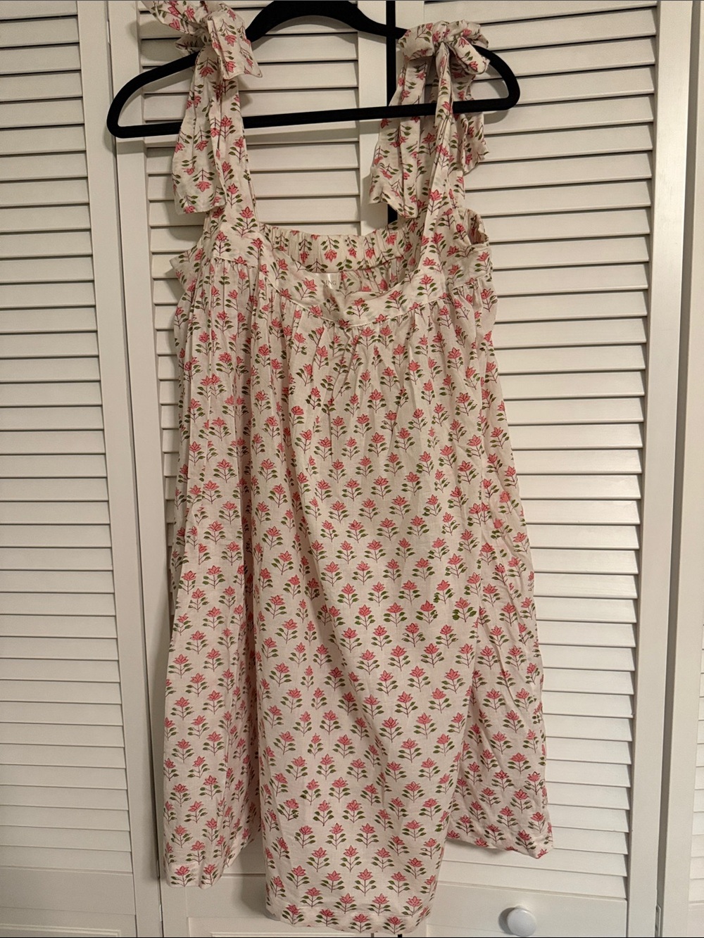 Darling Floral Tie-Shoulder Chemise in Cream and Pink